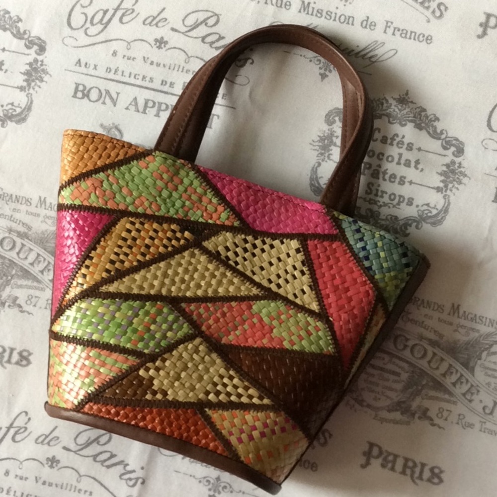 🌸Host Pick🌸 Woven Mini Handbag - Picture 1 of 5